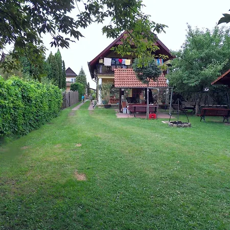 Hanol Apartmanhaz *