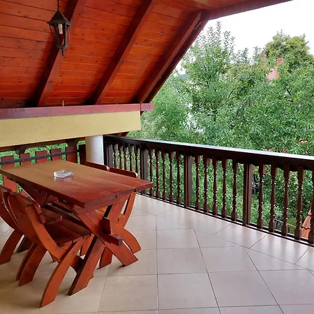 Hanol Apartmanhaz Apartament