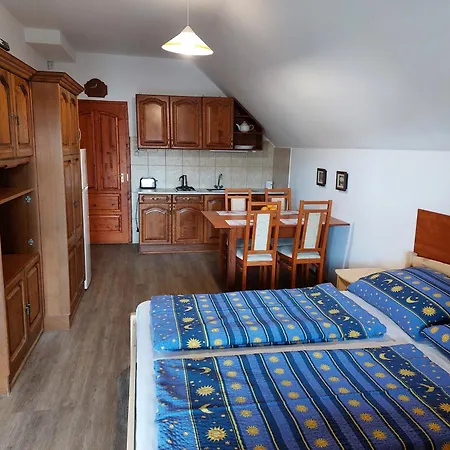 Hanol Apartmanhaz Апартаменты Балатонлелле