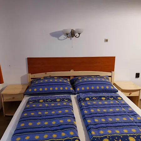 Hanol Apartmanhaz 발라톤엘