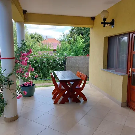 Apartament Hanol Apartmanhaz