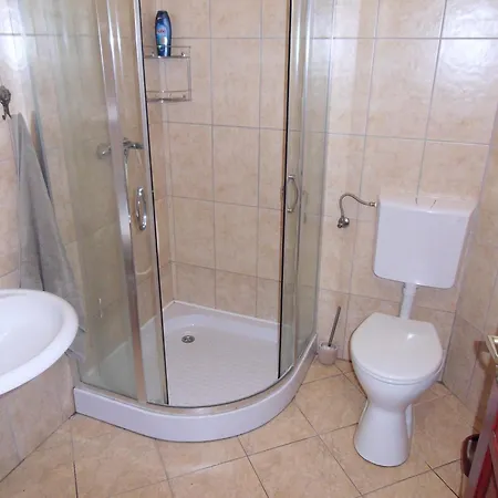 Hanol Apartmanhaz Балатонлелле
