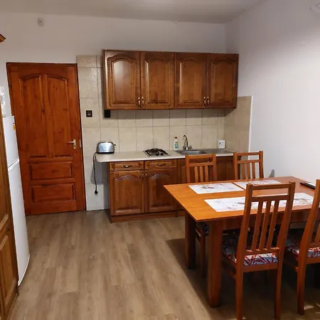 Hanol Apartmanhaz * Balatonlelle
