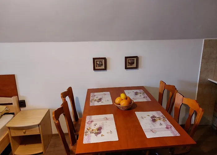 Hanol Apartmanhaz *