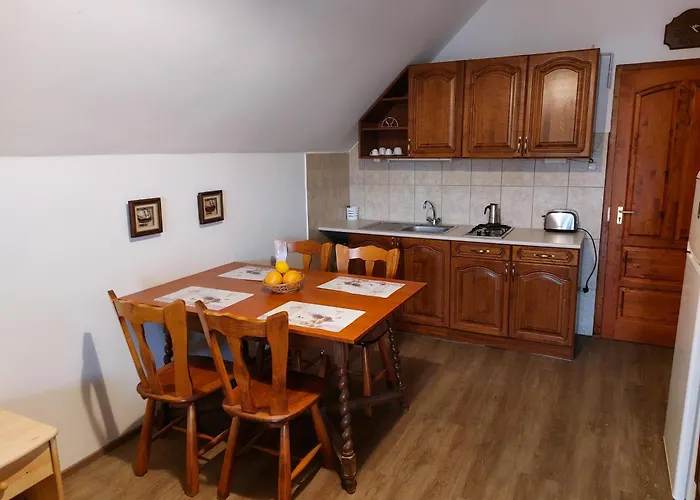 Hanol Apartmanhaz * Balatonlelle