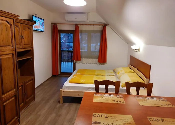 Hanol Apartmanhaz Apartament