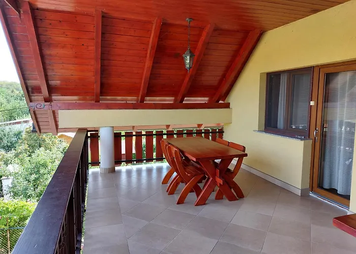 Hanol Apartmanhaz * Balatonlelle