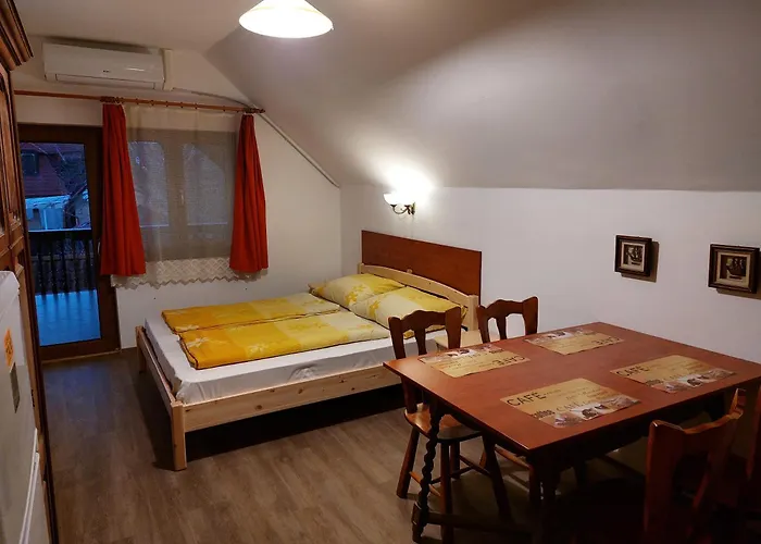 Hanol Apartmanhaz Apartament Balatonlelle