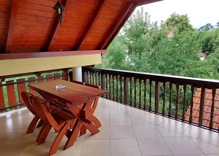 Hanol Apartmanhaz Apartament