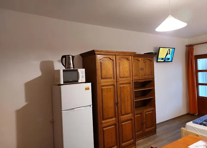 Hanol Apartmanhaz * Balatonlelle