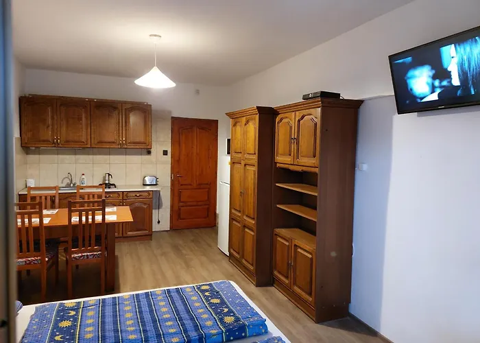 Hanol Apartmanhaz *